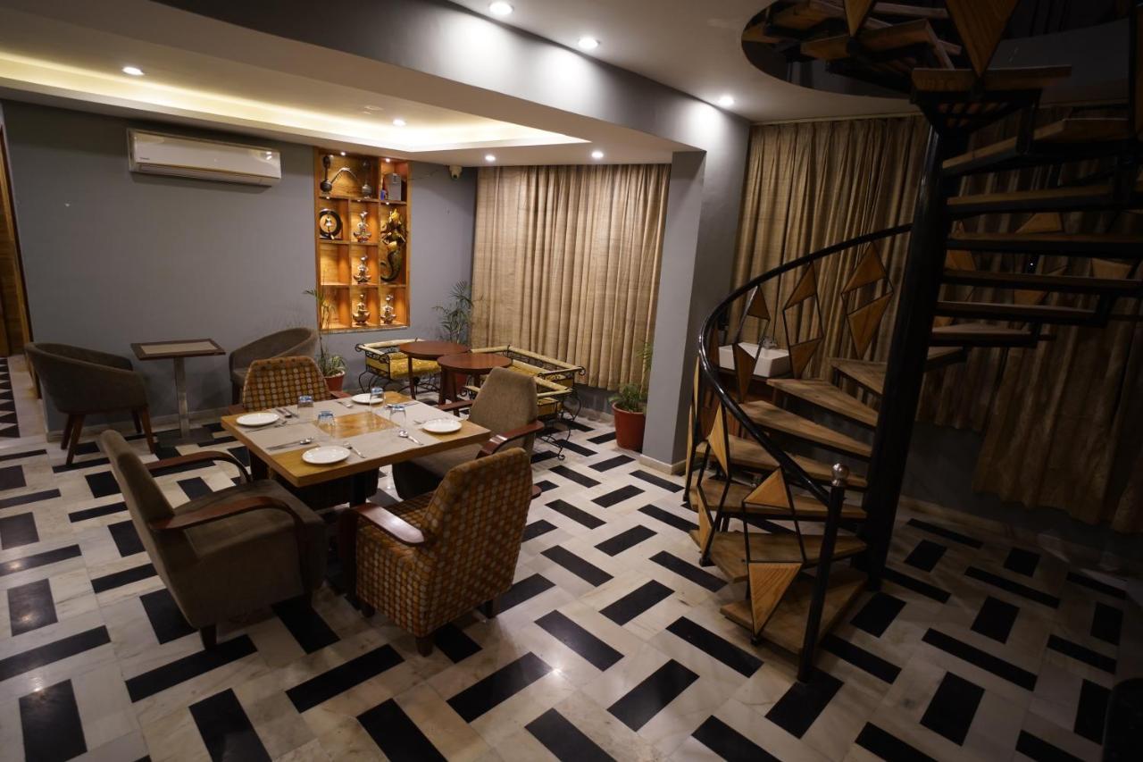 Fabhotel Naivara Boutique Udaipur Exterior photo